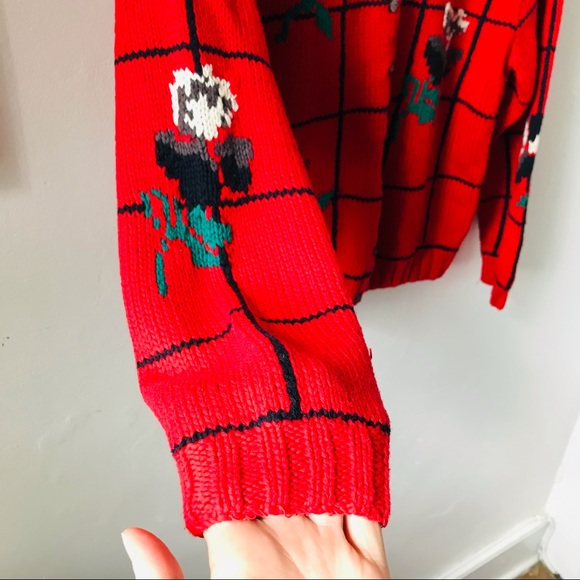 Cambridge Spirit red floral chunky cotton cardigan - Picture 2 of 8